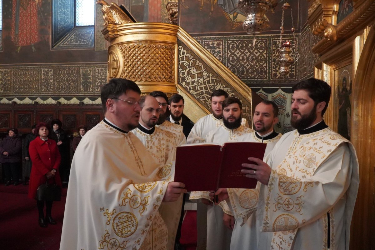 Praznicul Naşterii Domnului la Catedrala Arhiepiscopală din Galaţi 239404