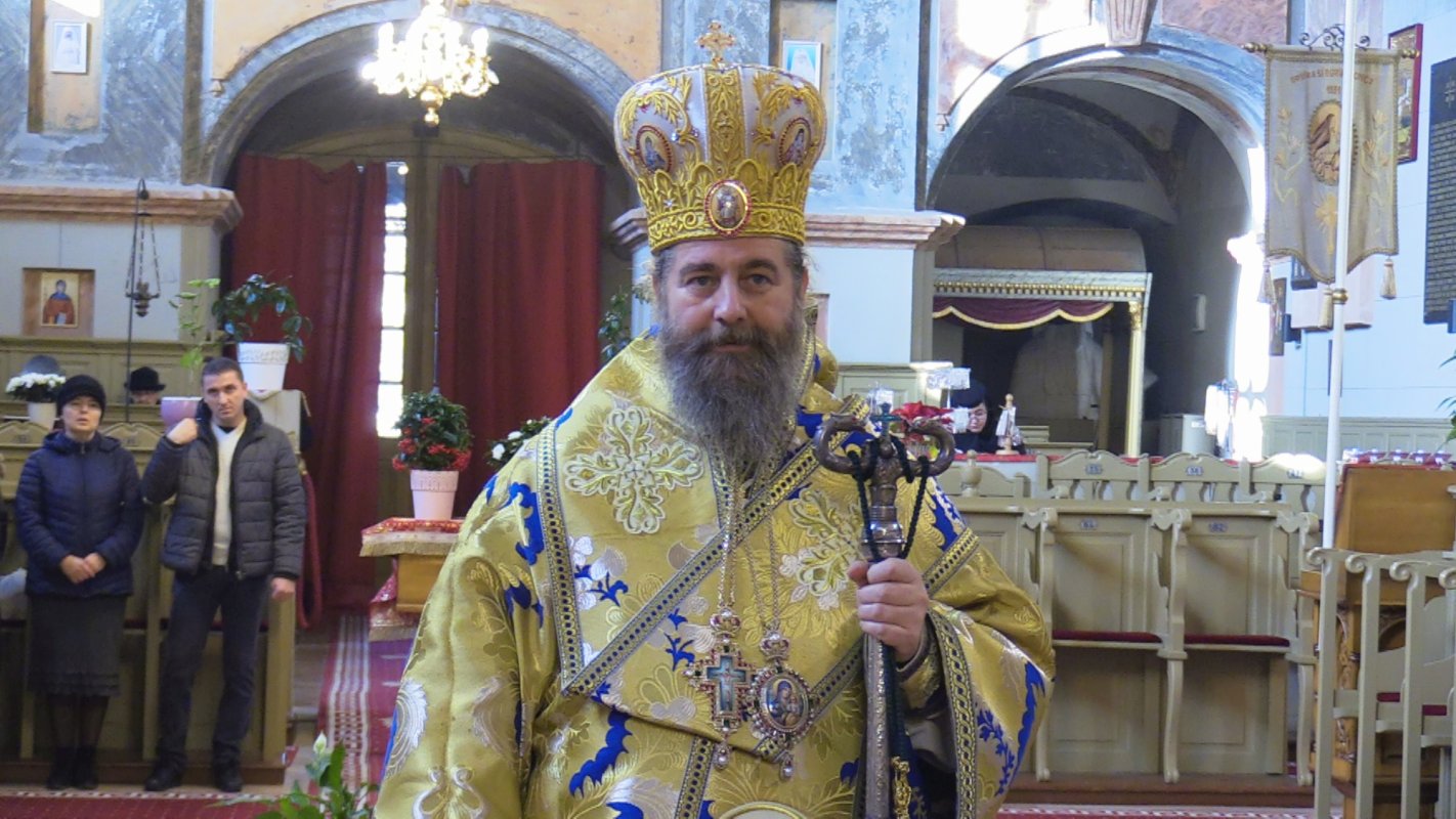 Sfânta Liturghie și serbare de Crăciun la catedrala din Giula 239418