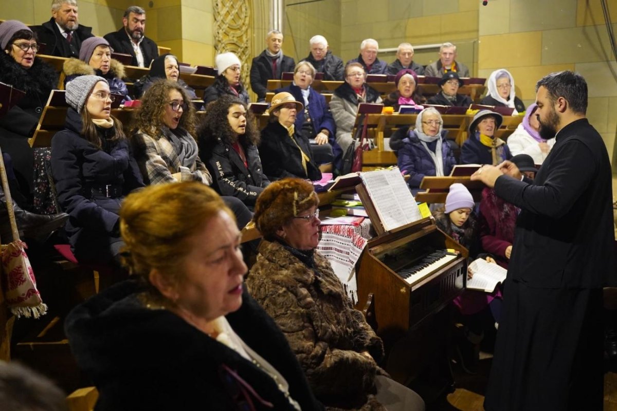 „Cel născut în Betleem Se cheamă Emanuel” 239452