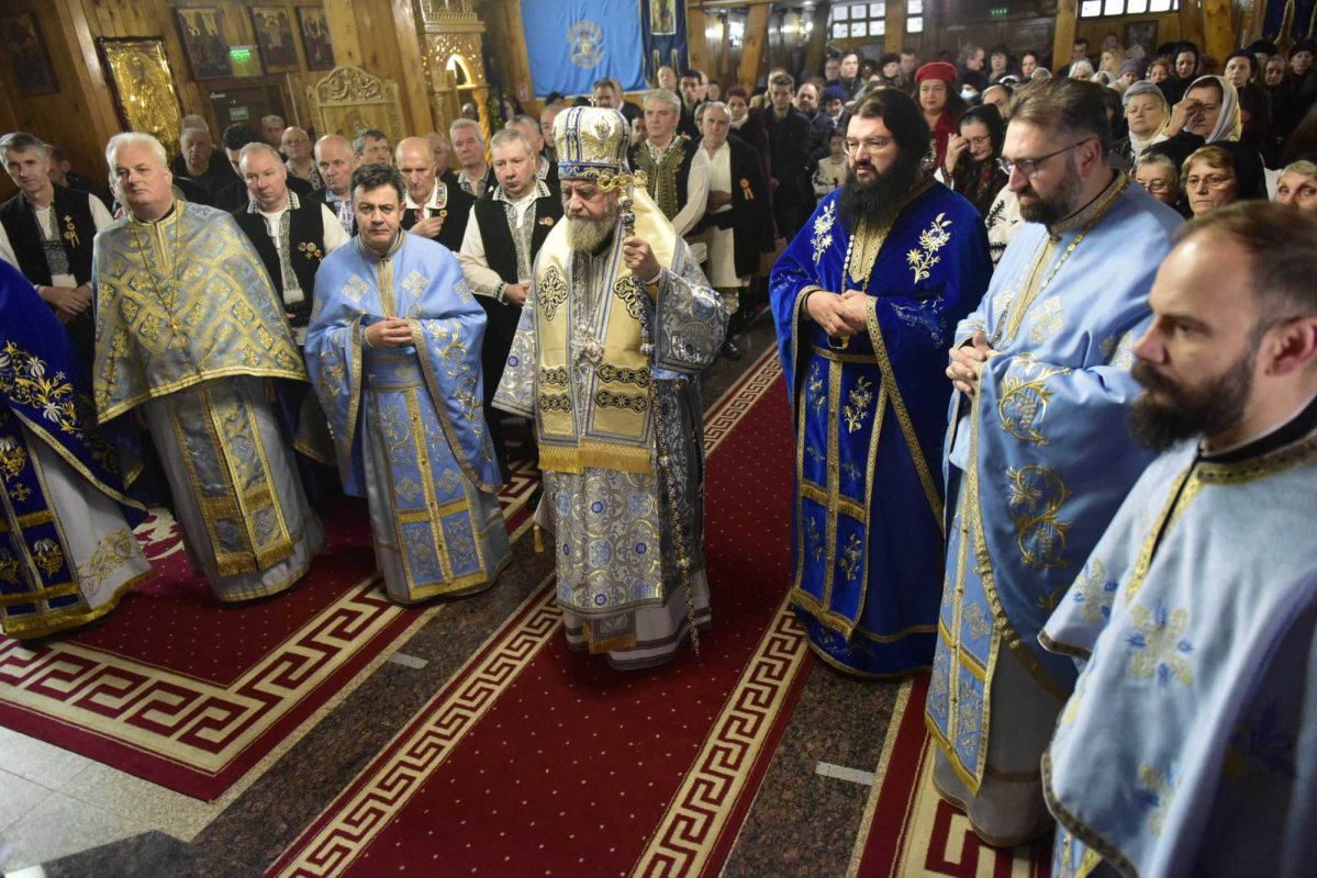 Sărbătoare pentru credincioșii din Brașov în a doua zi de Crăciun 239476