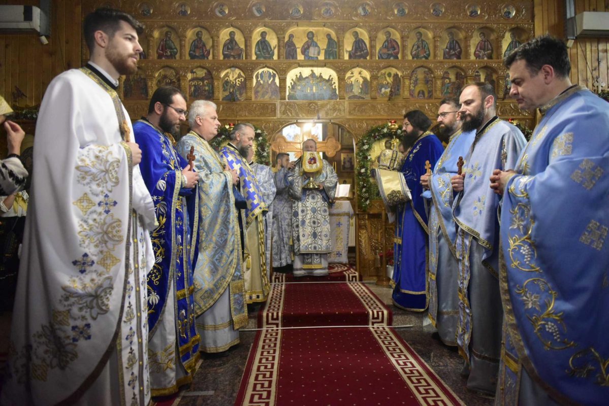 Sărbătoare pentru credincioșii din Brașov în a doua zi de Crăciun 239479