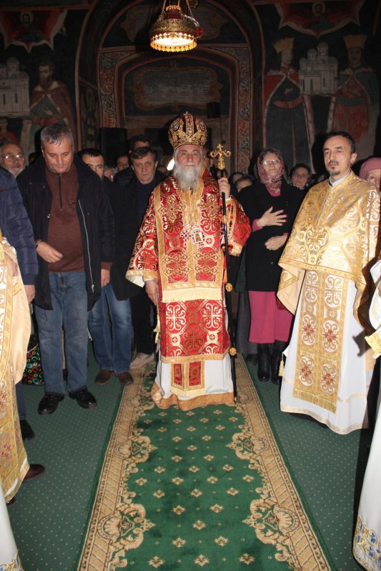 Zi de hram la ctitoria de la Tismana a Sfântului Nicodim  239472