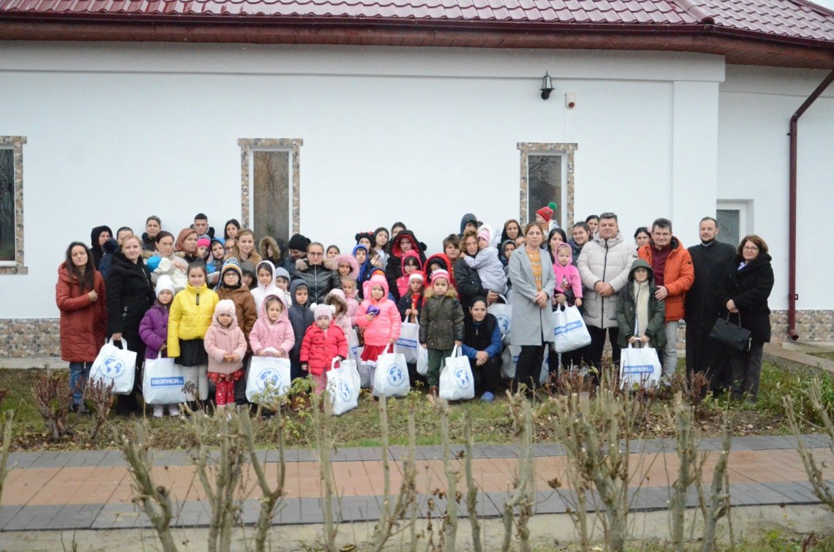 Daruri pentru familii și copii de sărbătoarea Sfântului Ștefan 239558