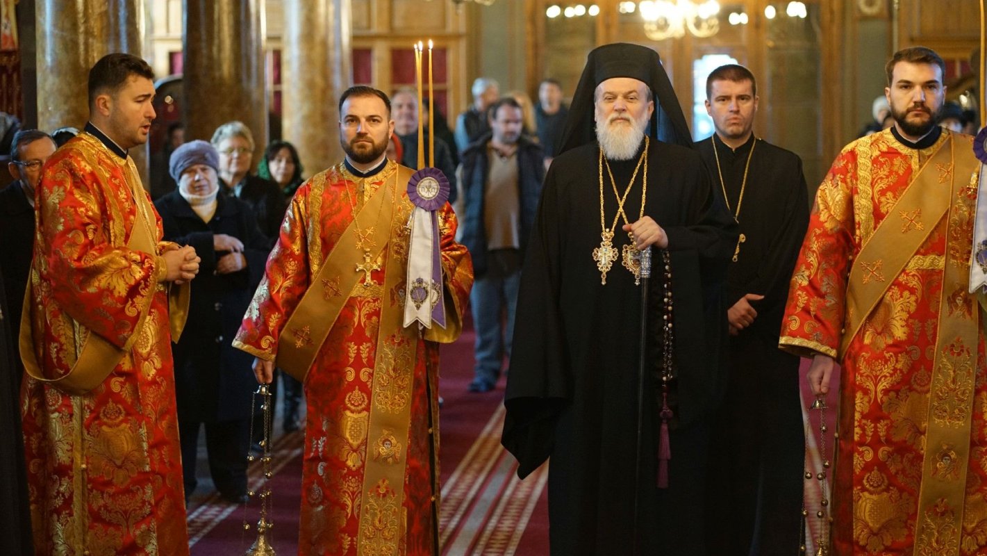 Popas de rugăciune la o parohie din Călărași 239546