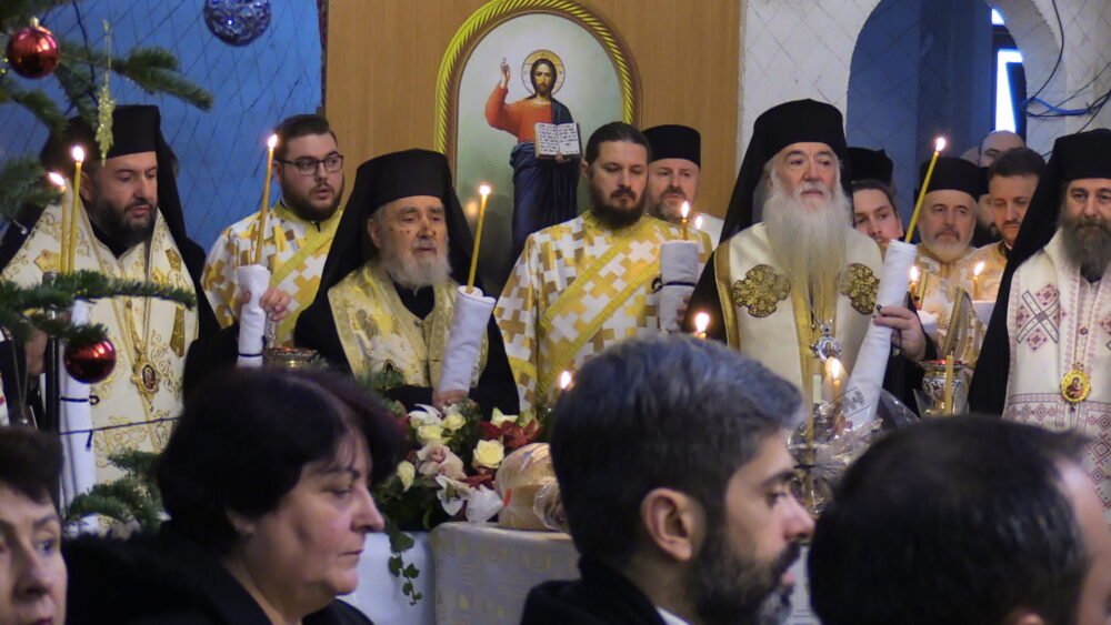 Mama Episcopului Sofronie al Oradiei a fost condusă pe ultimul drum 240153