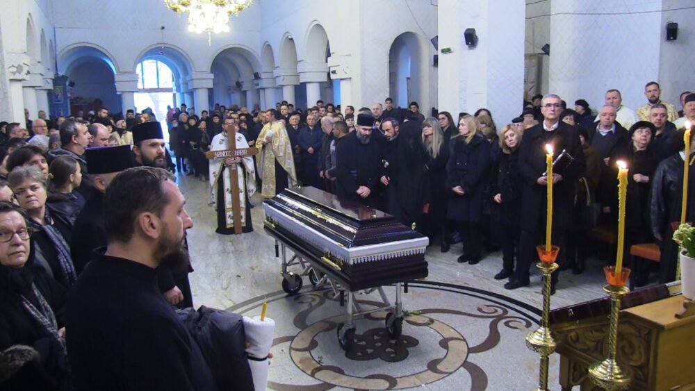 Mama Episcopului Sofronie al Oradiei a fost condusă pe ultimul drum 240154