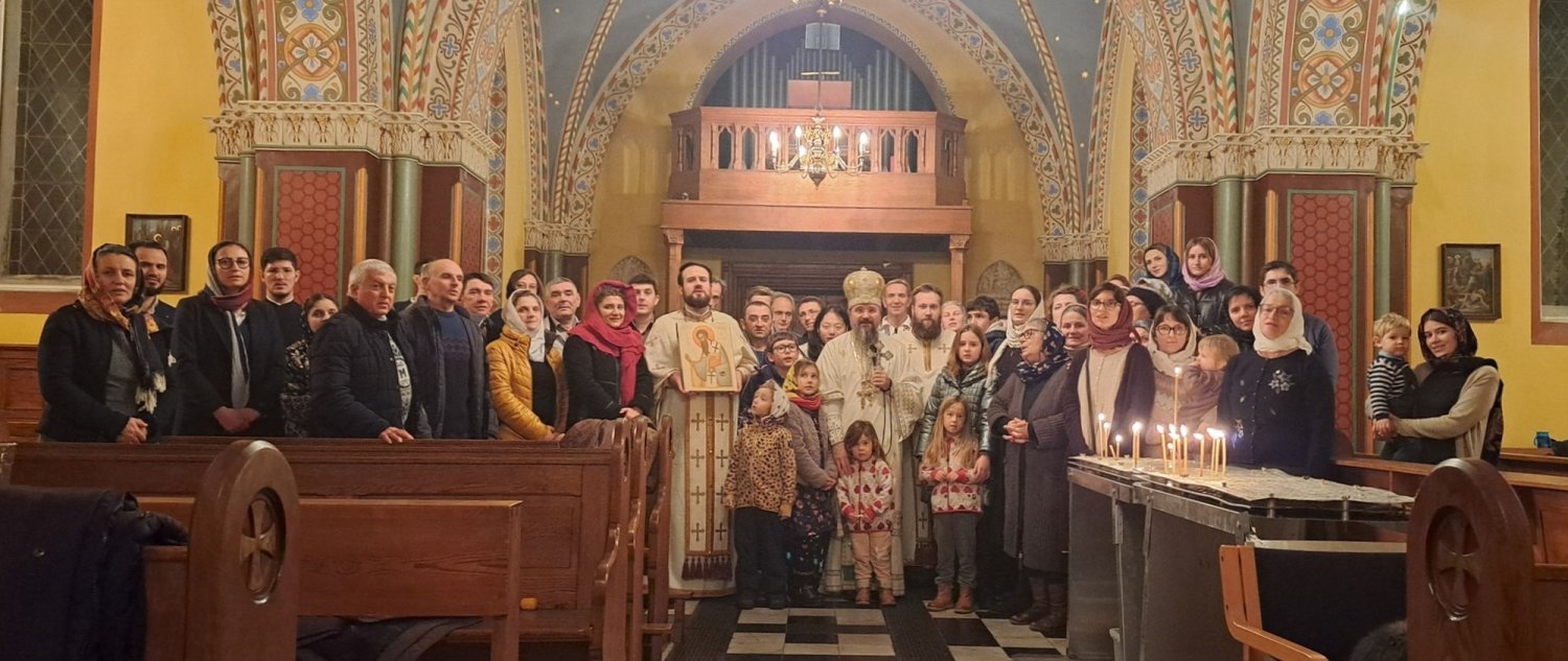 Noul an întâmpinat prin rugăciune de românii din diasporă 240150