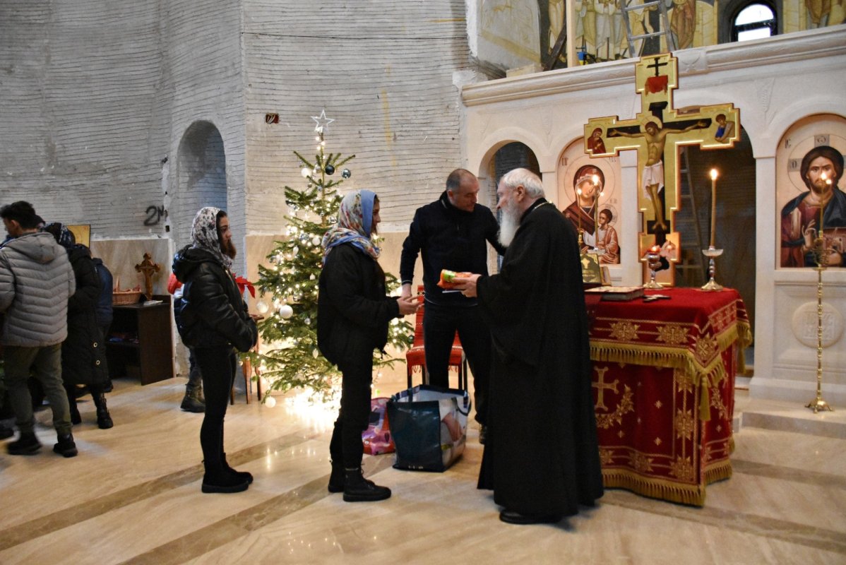 Binecuvântare pentru beneficiari din centre de îngrijire ale Eparhiei Clujului 240208