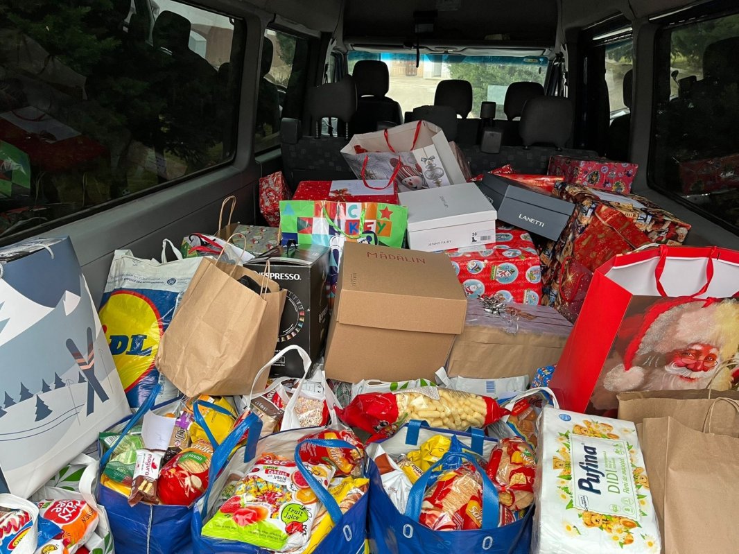 Proiectul „Dăruind, vei dobândi” al ASCOR - filiala Oradea 240214