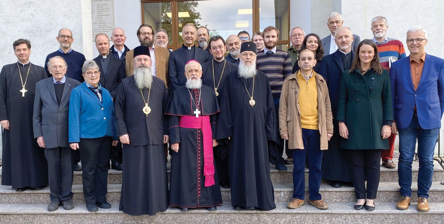 „Slujind comuniunii. Regândirea relației dintre primat și sinodalitate” 240176