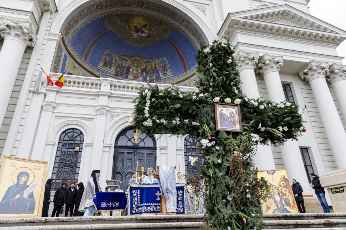 Binecuvântarea Mitropolitului Moldovei și Bucovinei pentru ieșeni 240445