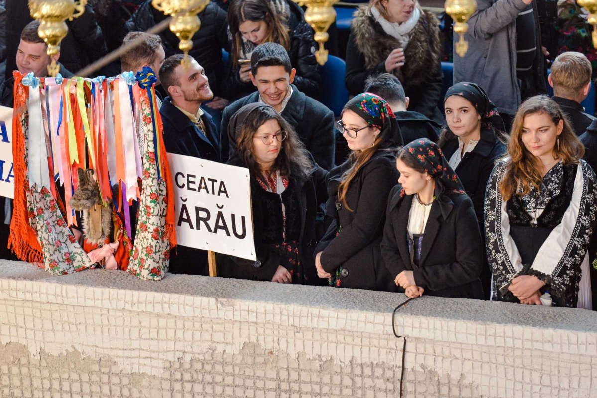 Festivalul cetelor de feciori din Țara Făgărașului, la a 15‑a ediție 240769