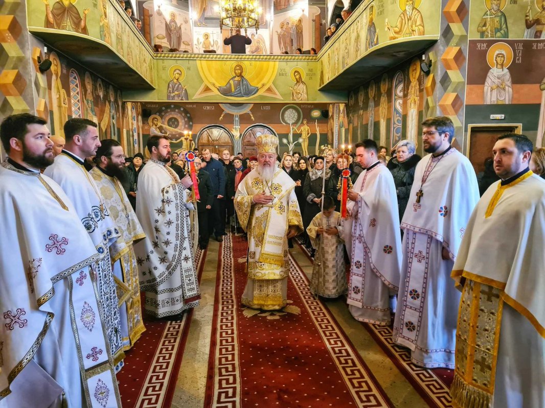 Binecuvântare arhierească în Parohia „Întâmpinarea Domnului” din Cluj‑Napoca 240820