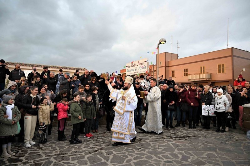 Sfințirea apei de Bobotează în mijlocul românilor din diasporă 240863