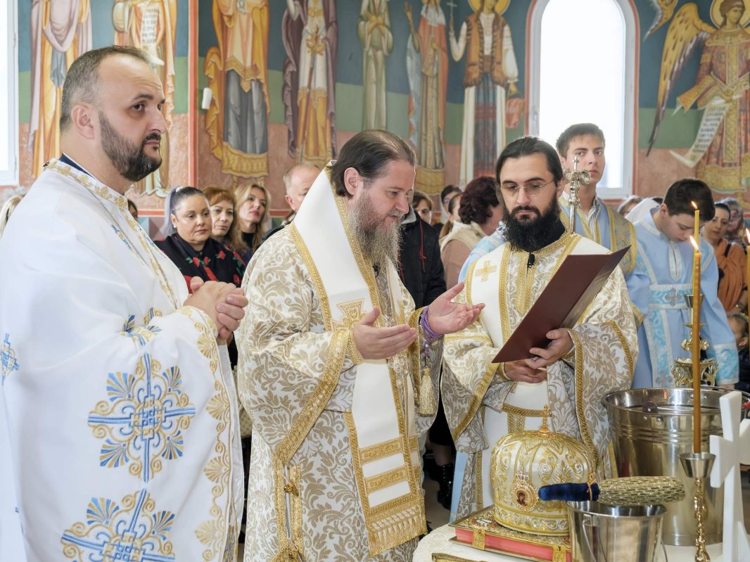 Sfințirea apei de Bobotează în mijlocul românilor din diasporă 240865