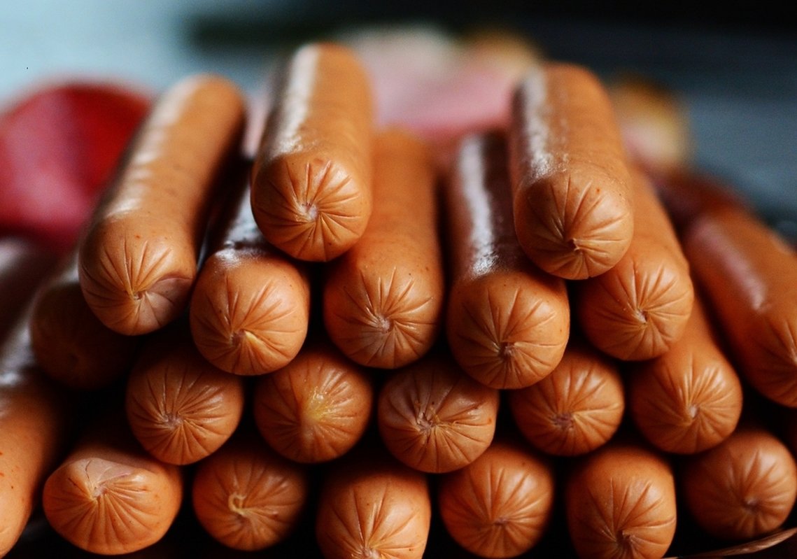 Crenvurști cu doar 10% carne 240910