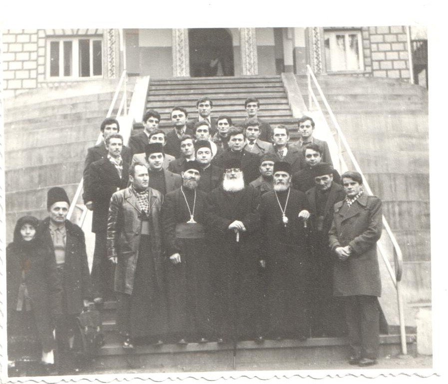 Părintele Serafim Man, „stâlpul de foc al Rohiei” 241011