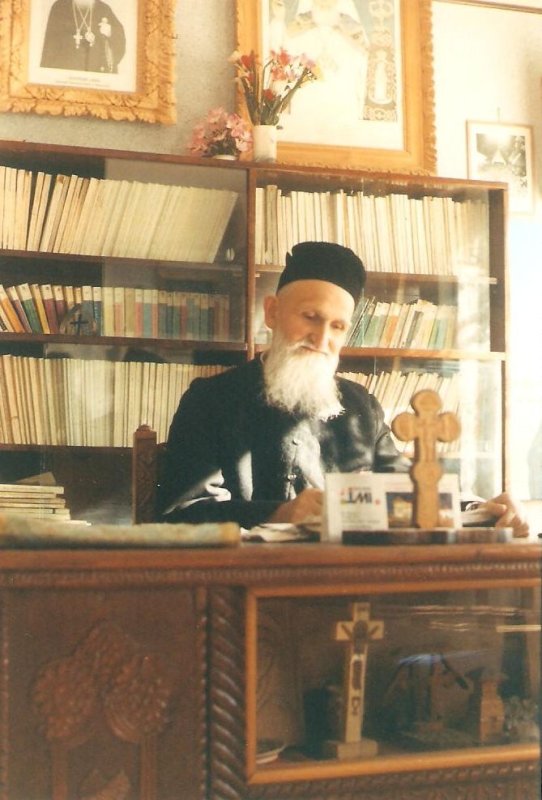 Părintele Serafim Man, „stâlpul de foc al Rohiei” 241015