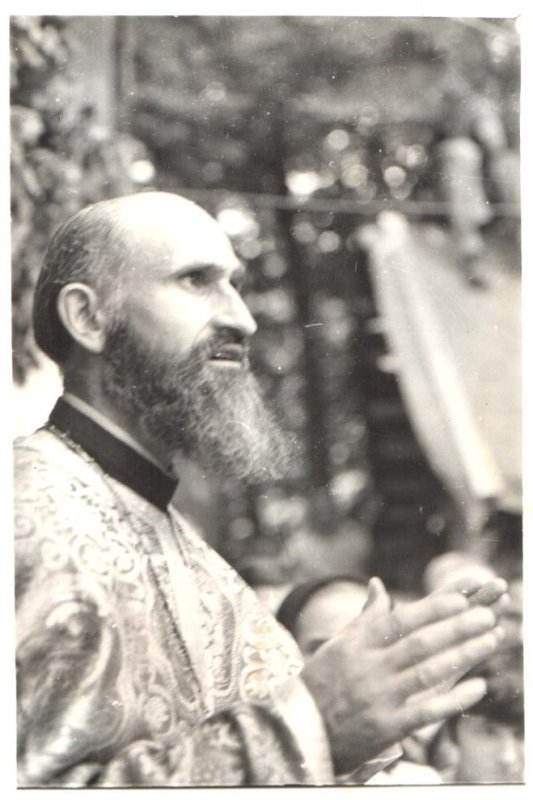 Părintele Serafim Man, „stâlpul de foc al Rohiei” 241019