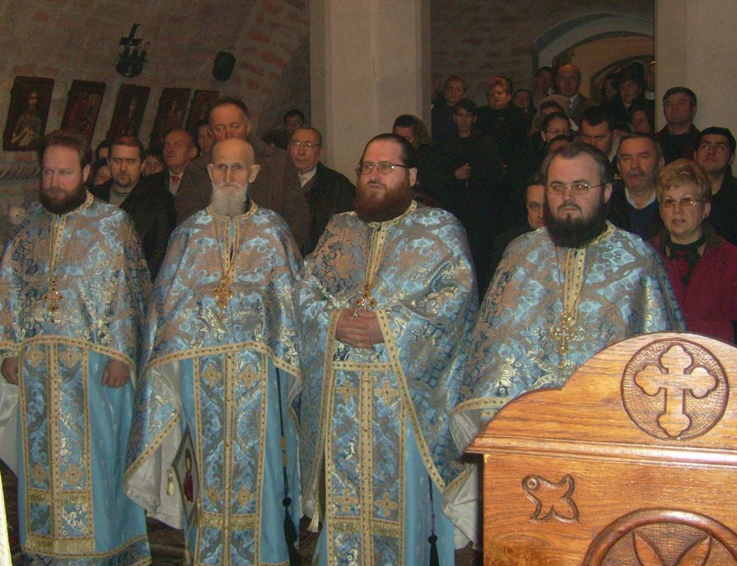 Părintele Serafim Man, „stâlpul de foc al Rohiei” 241082