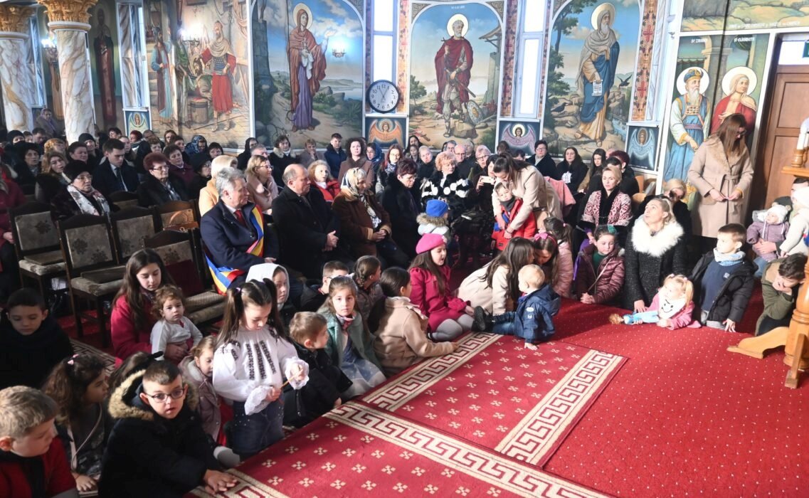 Sărbătoare în comunitatea de credincioşi din Zalău 241080