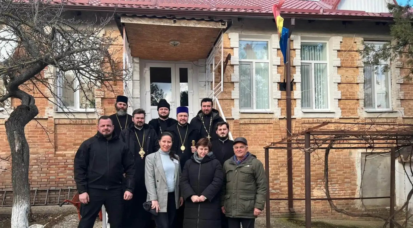 Vizită a Episcopului Basarabiei de Sud la căminul de bătrâni din Alexandru Ioan Cuza 241059