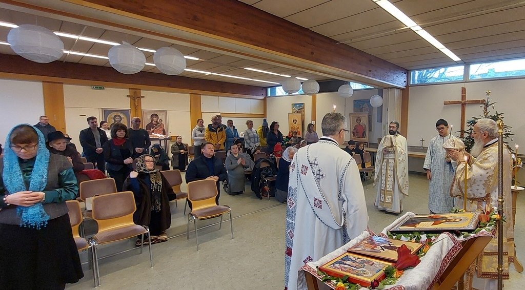 Hramul parohiei românești „Sfântul Vasile cel Mare” din Nürnberg 241153