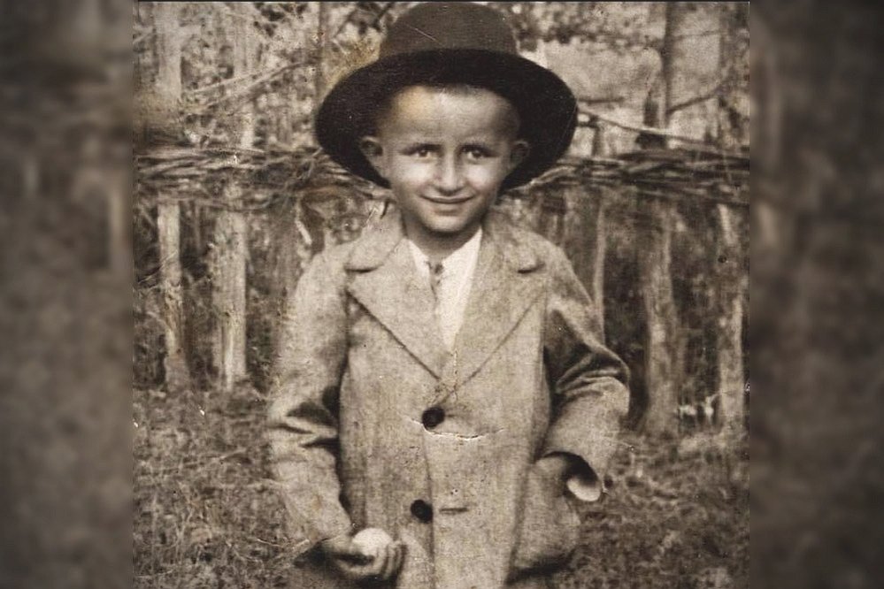 Ochii de copil ai scriitorului Horațiu Mălăele 241208