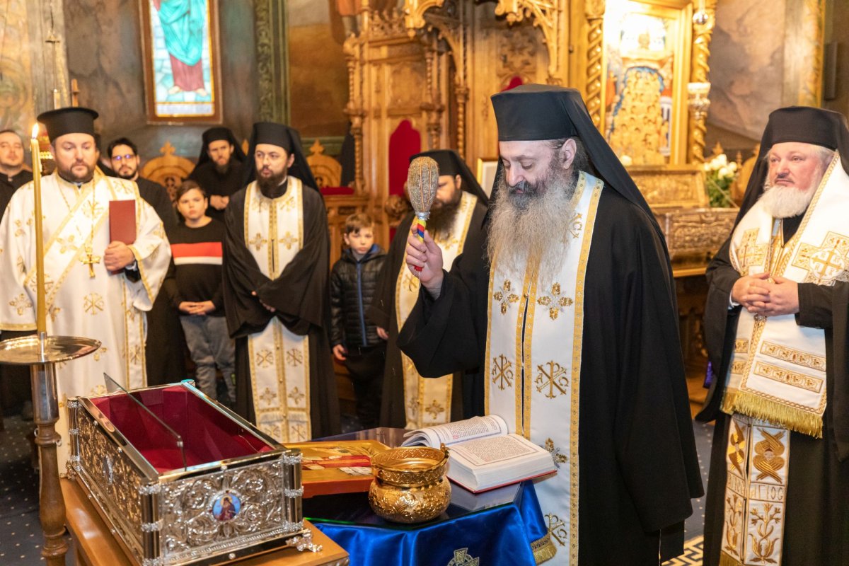 Binecuvântarea Sfintei Mucenițe Filofteia pentru obștea și credincioșii Mănăstirii Antim 241288