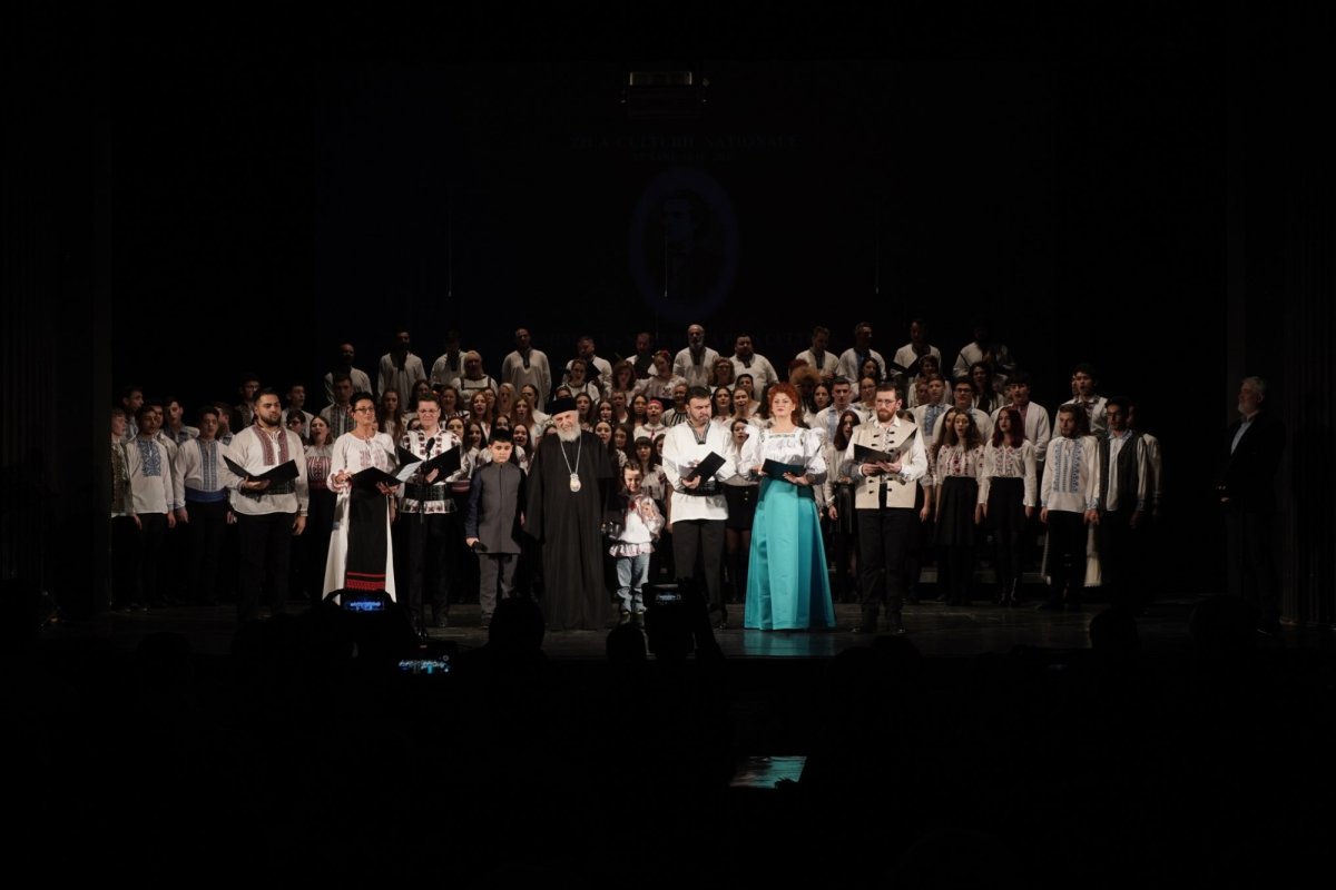 Eveniment artistic dedicat Zilei Culturii Naționale la Dunărea de Jos  241614