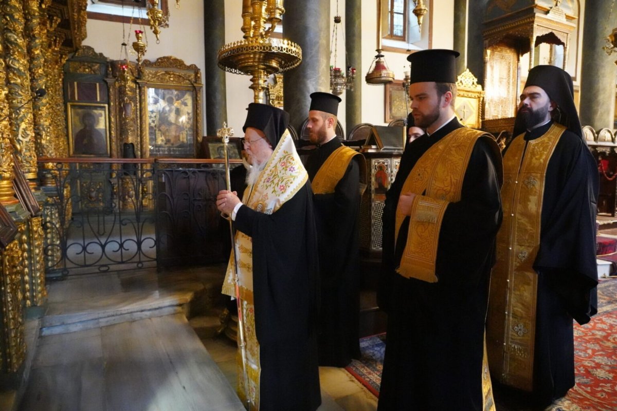 Slujbă de pomenire pentru fostul rege Constantin al II-lea al Greciei 241648