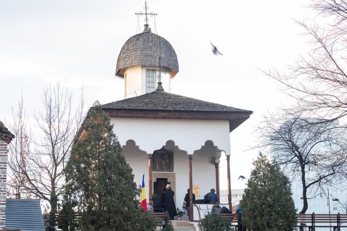 Hram la biserica întemeietorului legendar al Capitalei 241954