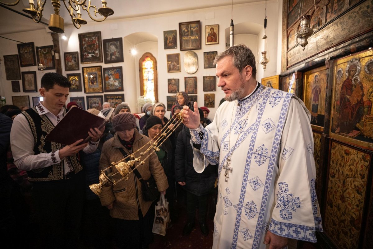 Hram la biserica întemeietorului legendar al Capitalei 241961