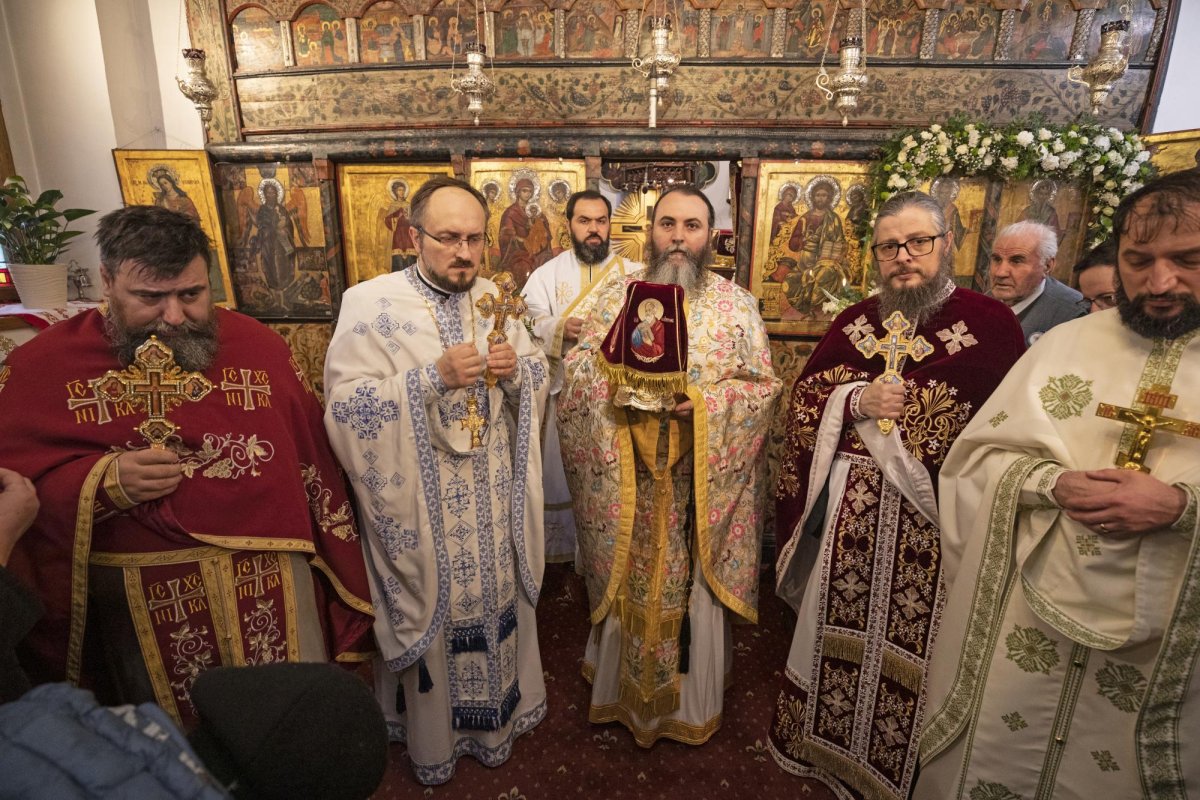 Hram la biserica întemeietorului legendar al Capitalei 241971