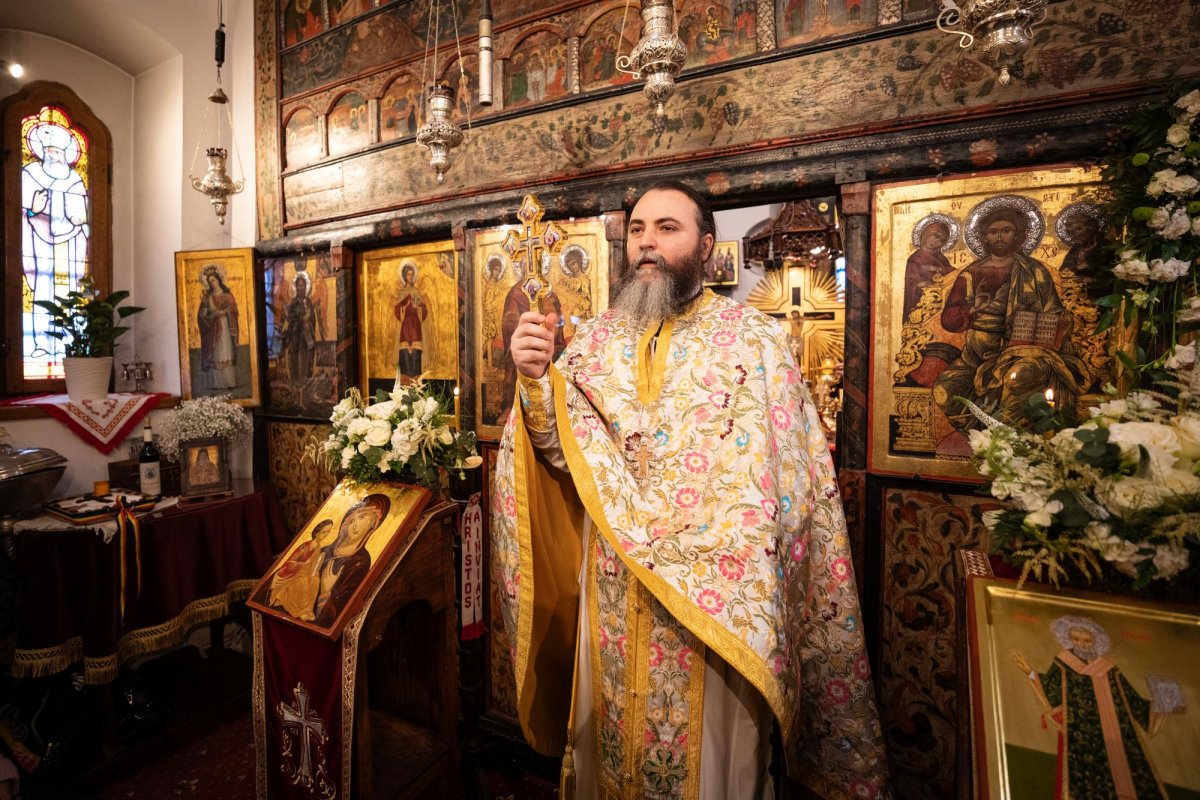 Hram la biserica întemeietorului legendar al Capitalei 241973