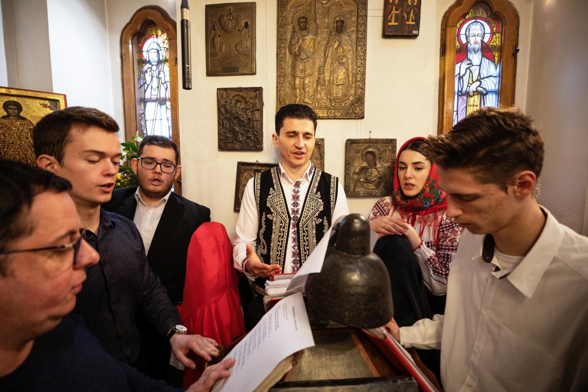 Hram la biserica întemeietorului legendar al Capitalei 241975