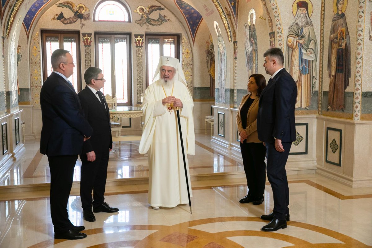 Președintele Parlamentului Republicii Moldova în vizită la Patriarhia Română 242061