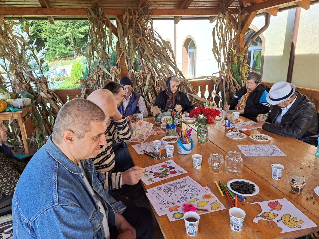 Modelul bio-psiho-socio-spiritual de îngrijire a bătrânilor de la Hârja 242148