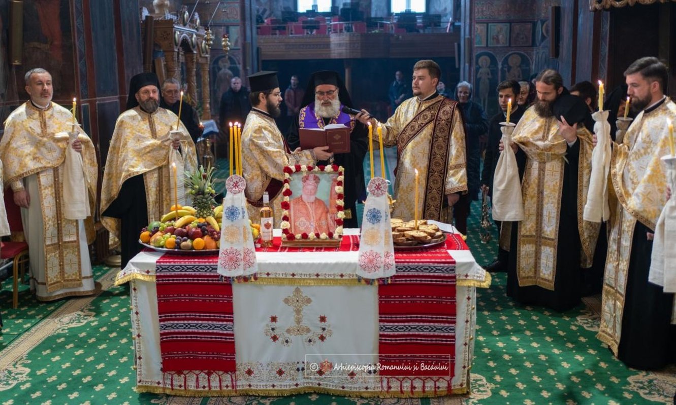 Pomenirea Arhiepiscopului Eftimie Luca la catedrala din Roman 242334