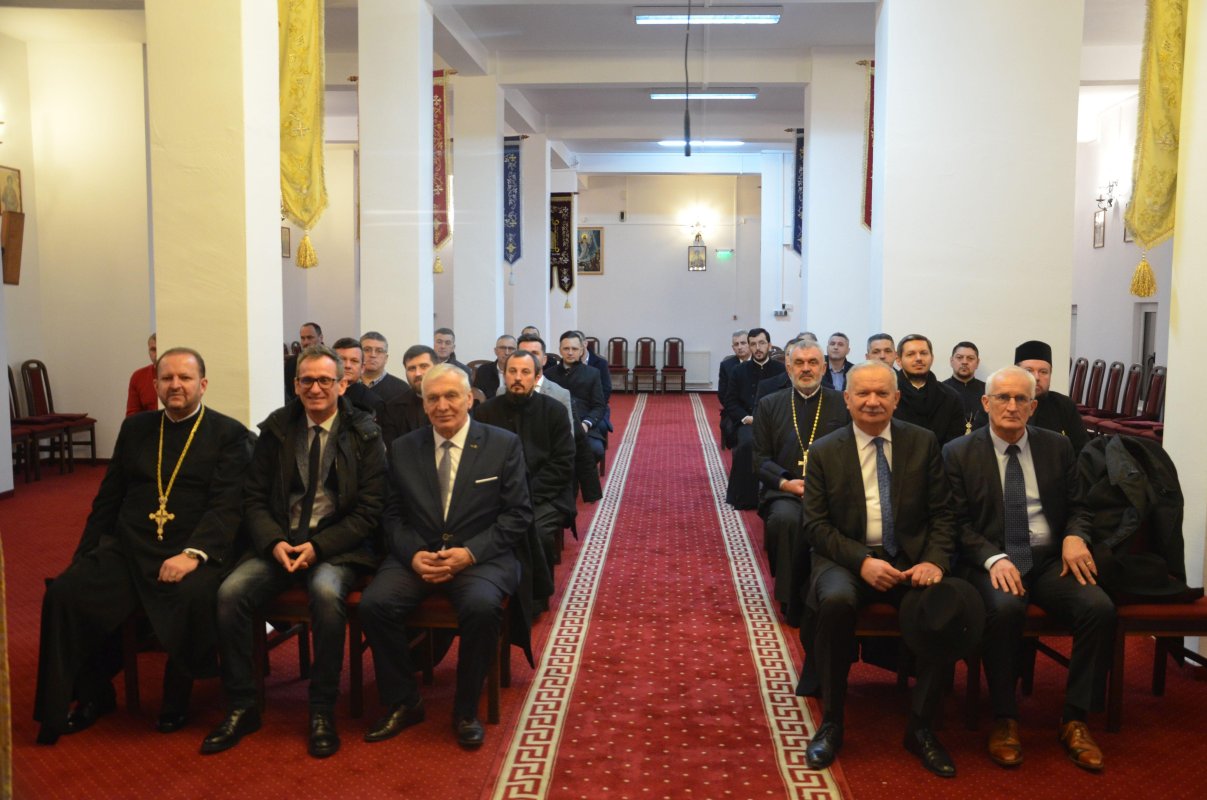 Ședințele Consiliului și Adunării eparhiale ale Episcopiei Oradiei  242357