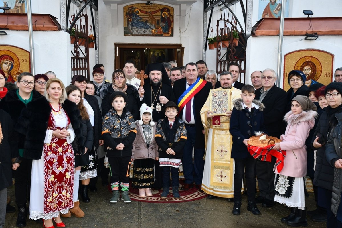 Popas de rugăciune la o biserică bănățeană 242387