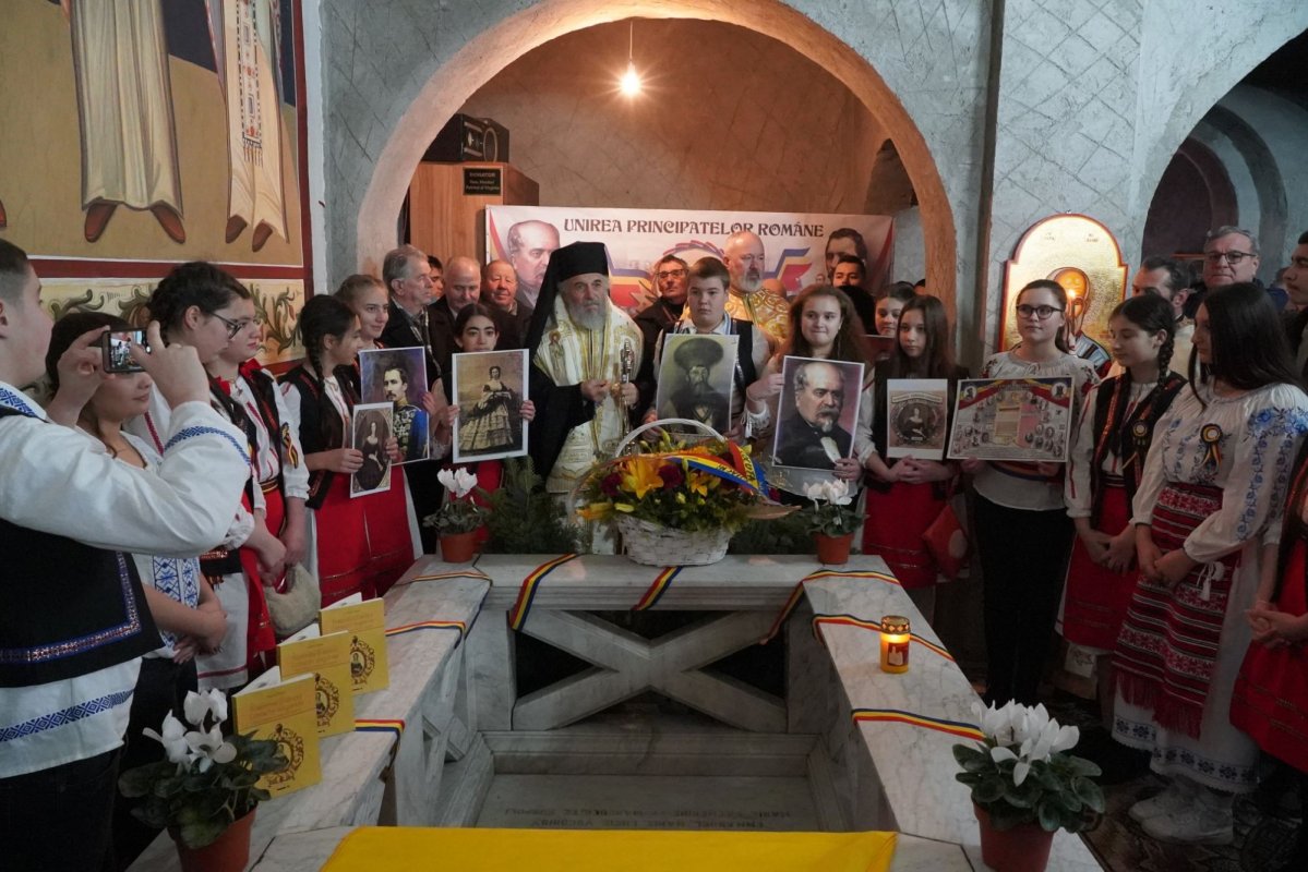 Evenimente comemorative în Arhiepiscopia Dunării de Jos 242507