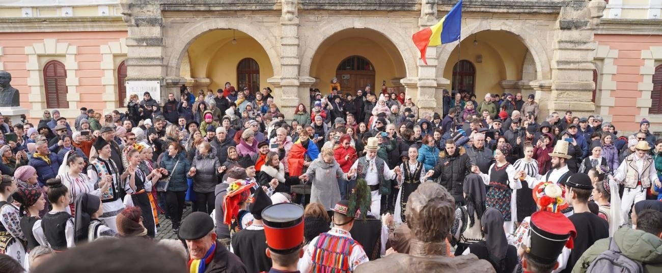 Sărbătoare la Alba Iulia cu ocazia Zilei Unirii Principatelor Române 242615