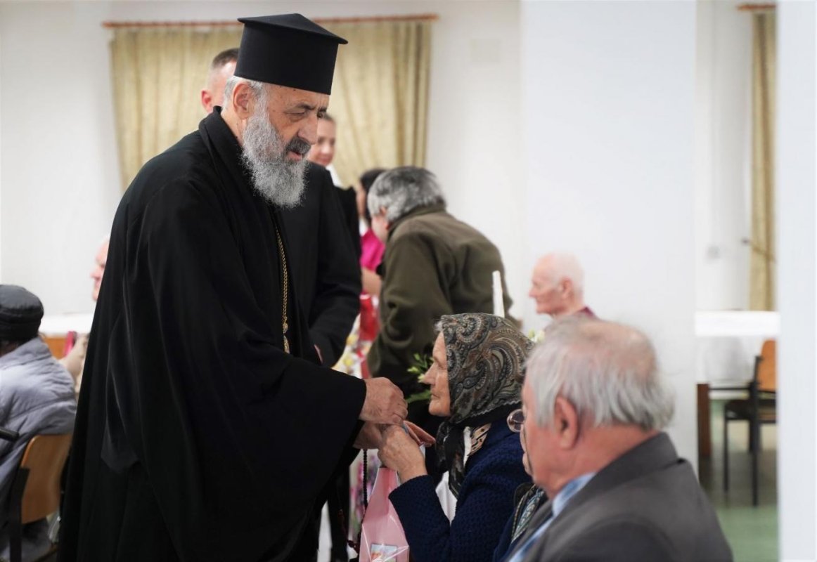 Vizită pastorală la Căminul pentru persoane vârstnice din Bărăbanţ, Alba 242621
