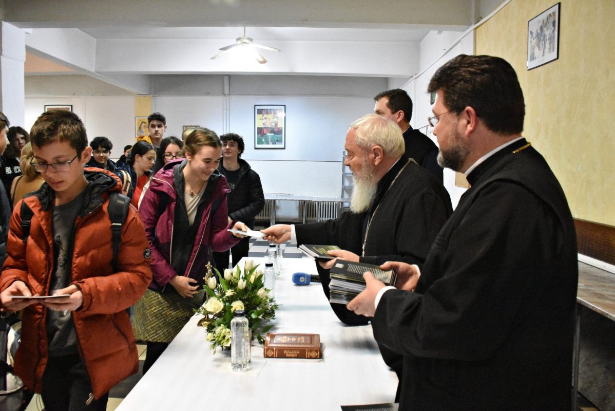 Binecuvântări pentru elevii și profesorii Liceului de Informatică „Tiberiu Popoviciu” din Cluj‑Napoca 242935