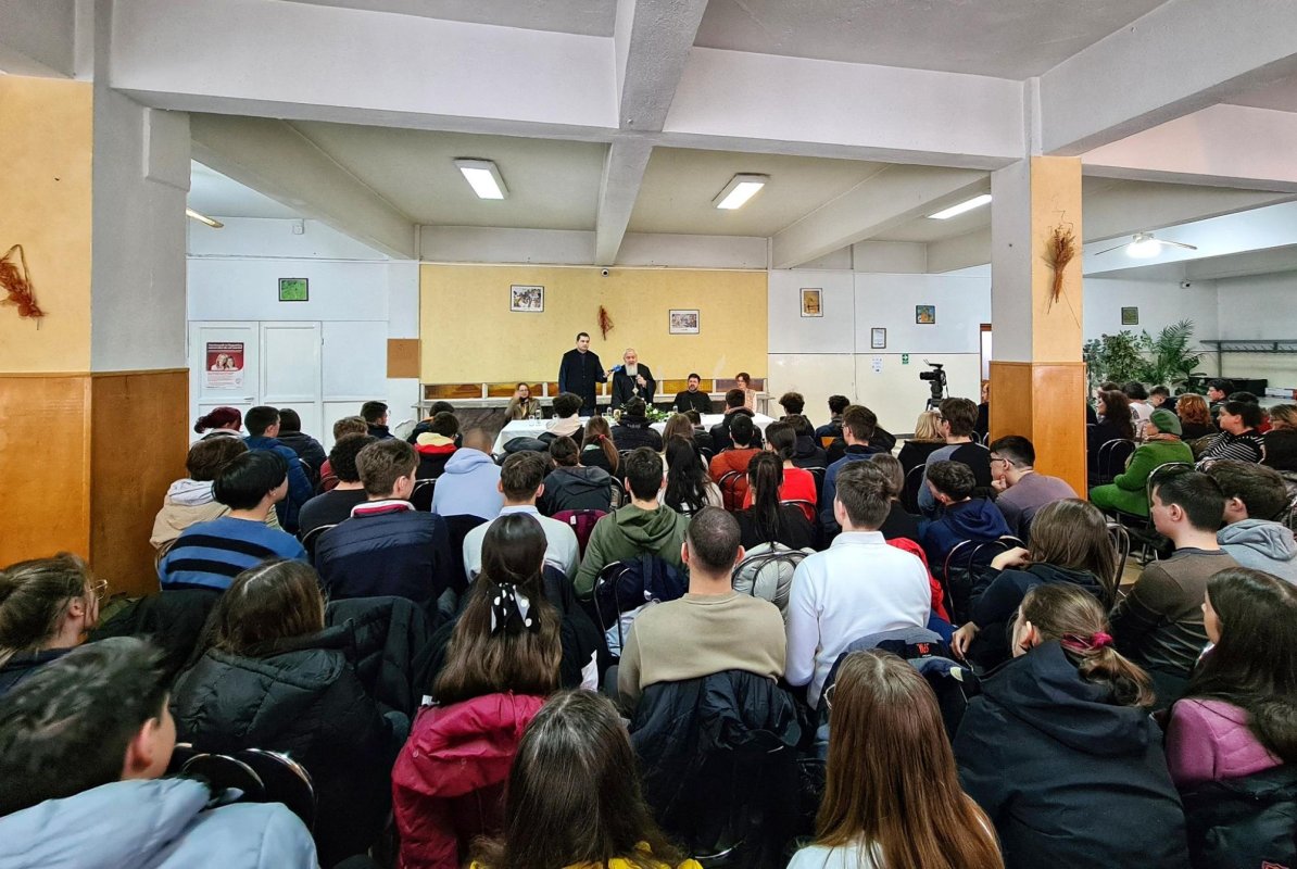 Binecuvântări pentru elevii și profesorii Liceului de Informatică „Tiberiu Popoviciu” din Cluj‑Napoca 242936