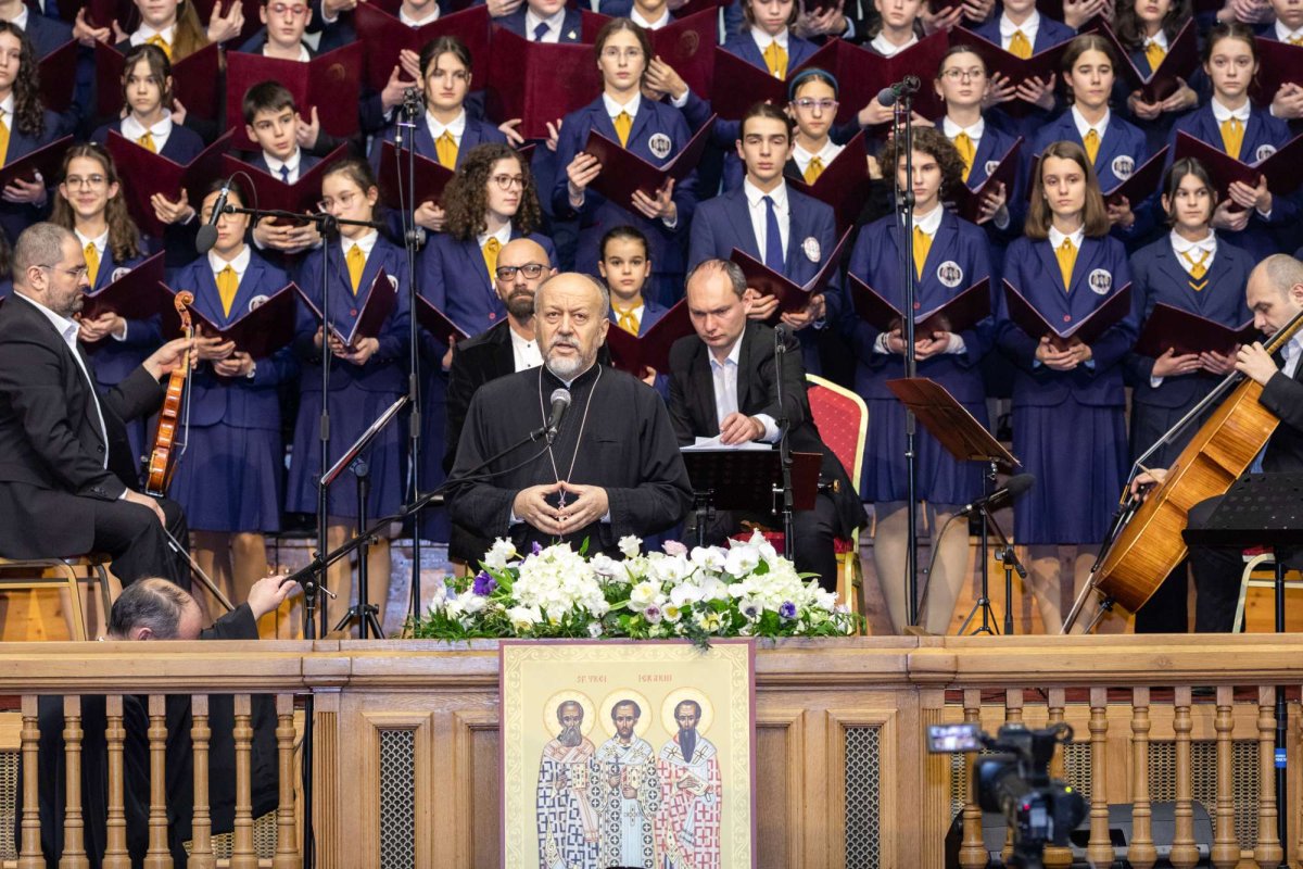 Eveniment artistic închinat Sfinților Trei Ierarhi la Palatul Patriarhiei 243271