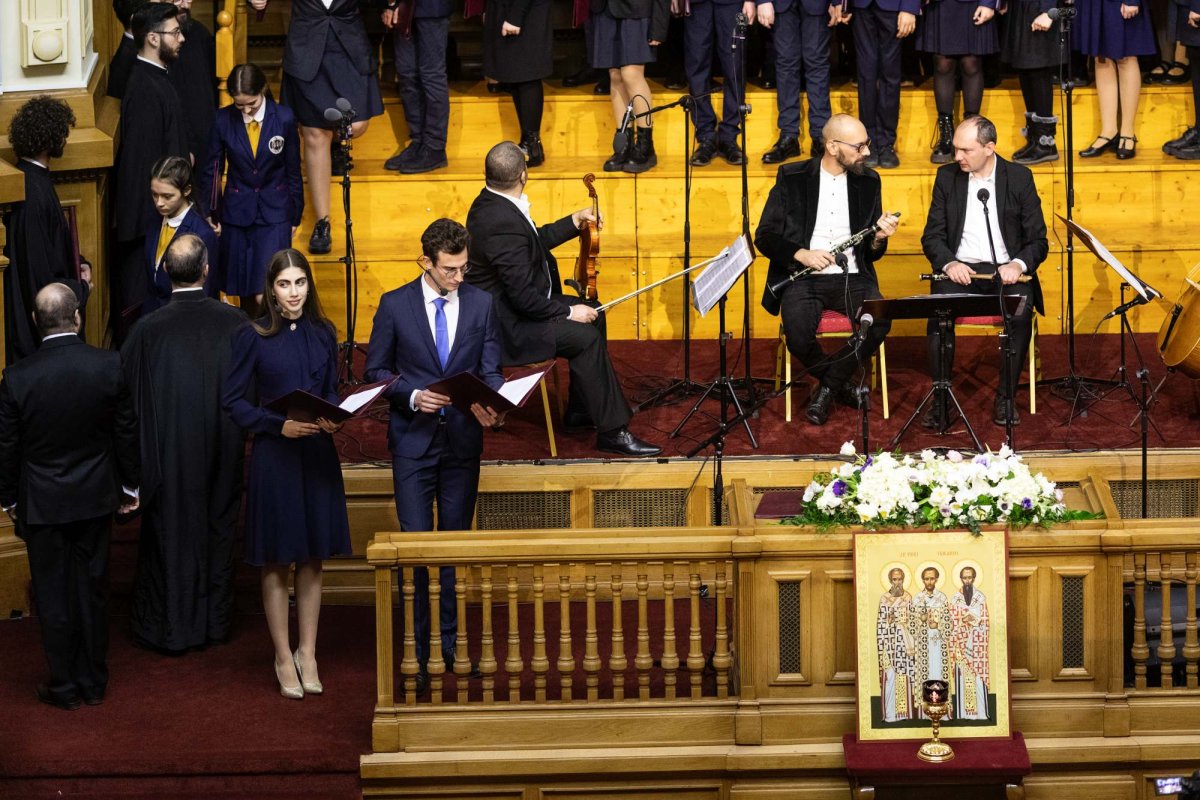 Eveniment artistic închinat Sfinților Trei Ierarhi la Palatul Patriarhiei 243286