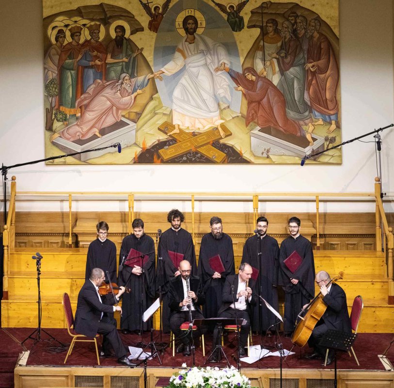 Eveniment artistic închinat Sfinților Trei Ierarhi la Palatul Patriarhiei 243293
