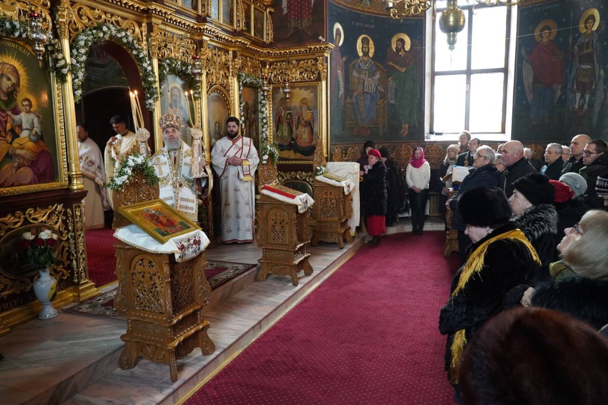 Zi de sărbătoare la o parohie misionară din orașul Galaţi  243256